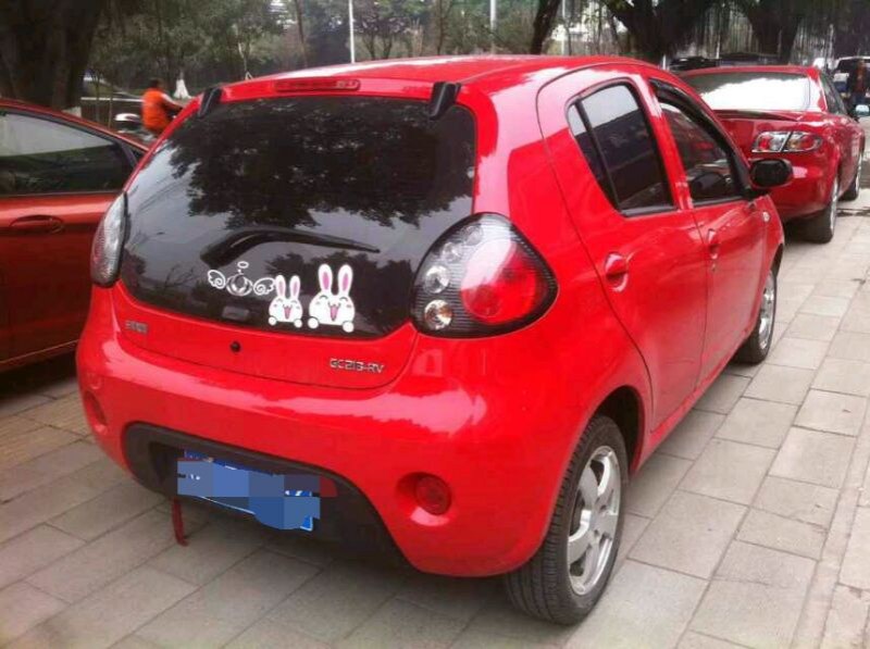柳州市二手熊貓車型報(bào)價(jià)分析 1.3L自動標(biāo)準(zhǔn)版4.1萬值不值？